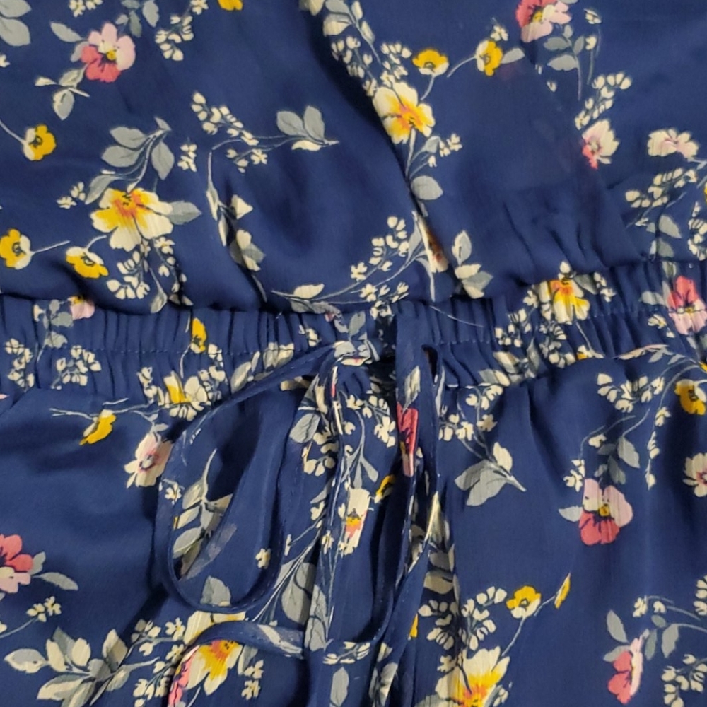 Navy Blue Floral Romper - Picture 2 of 5